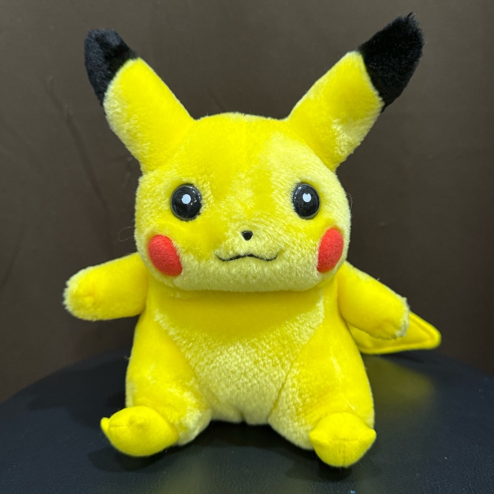 Vintage 1998 Pokémon Pikachu Plush Hasbro Yellow Stuffed Animal Classic Nintendo